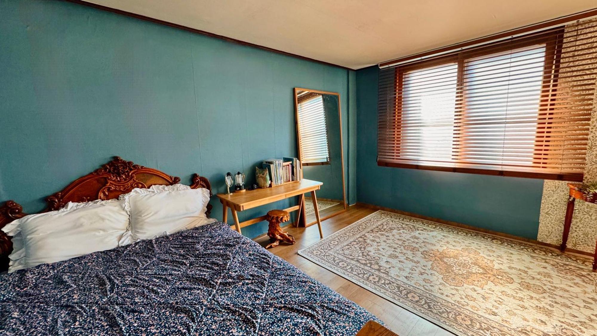 60s K-granny House Villa